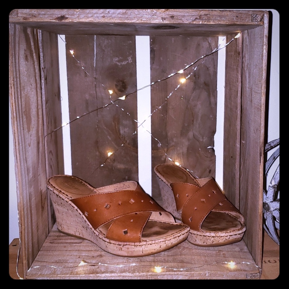 Born shoes Leather Wedges